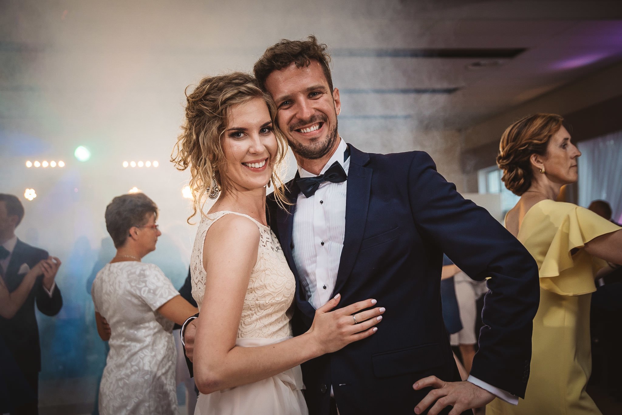 Monika i Michał, wesele w Paryżu i sesja plenerowa w stadninie koni w Czołowie 194