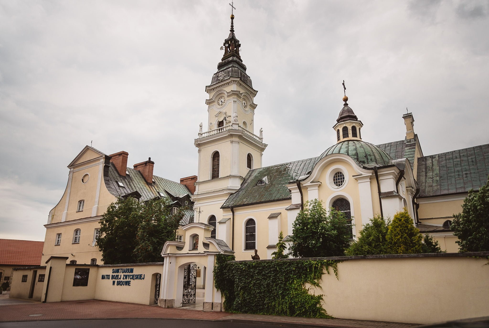 Monika i Michał, wesele w Paryżu i sesja plenerowa w stadninie koni w Czołowie 70