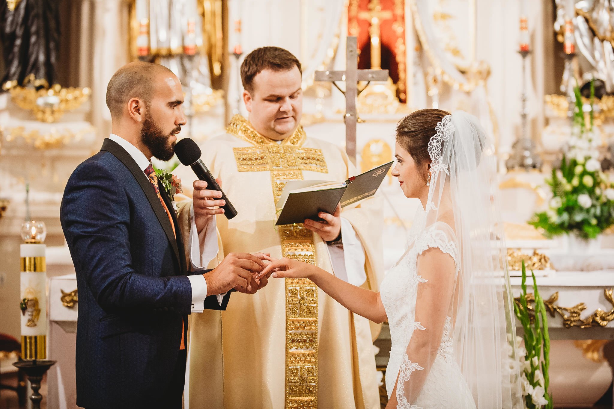 Płacz, łzy, śmiech, szał mieszanka wybuchowych emocji na niezapomnianym ślubie w Jaocinie| fotograf ślubny Konin 151