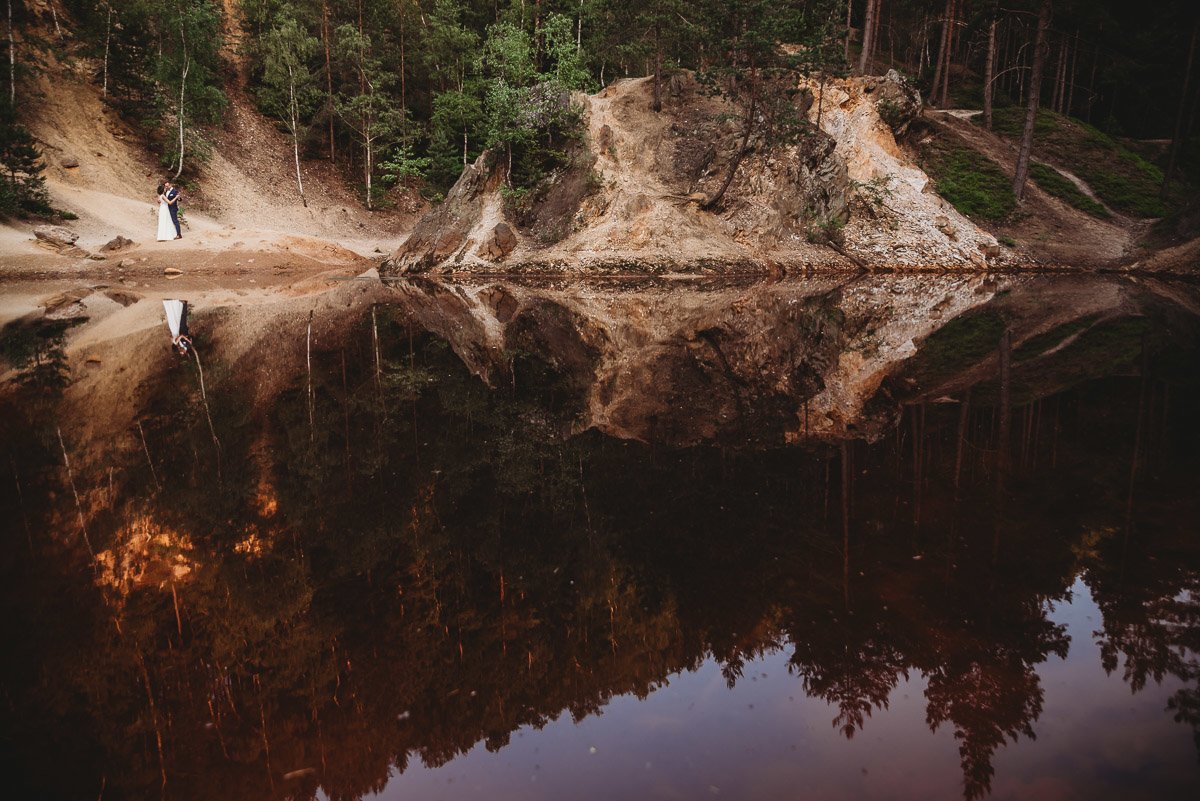 Mustangiem do ślubu! Plener ślubny Asi i Tomka - Kolorowe Jeziorka. 295