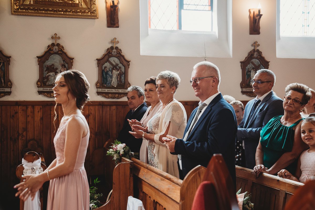 Mustangiem do ślubu! Plener ślubny Asi i Tomka - Kolorowe Jeziorka. 91